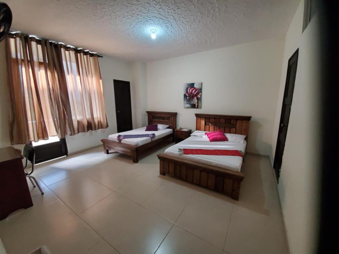 Hotel Cataluna Pereira Exterior photo